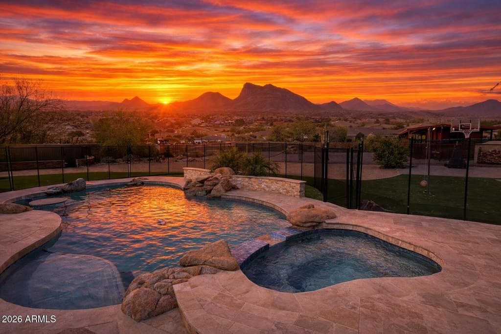 12198 E Doubletree Ranch Rd