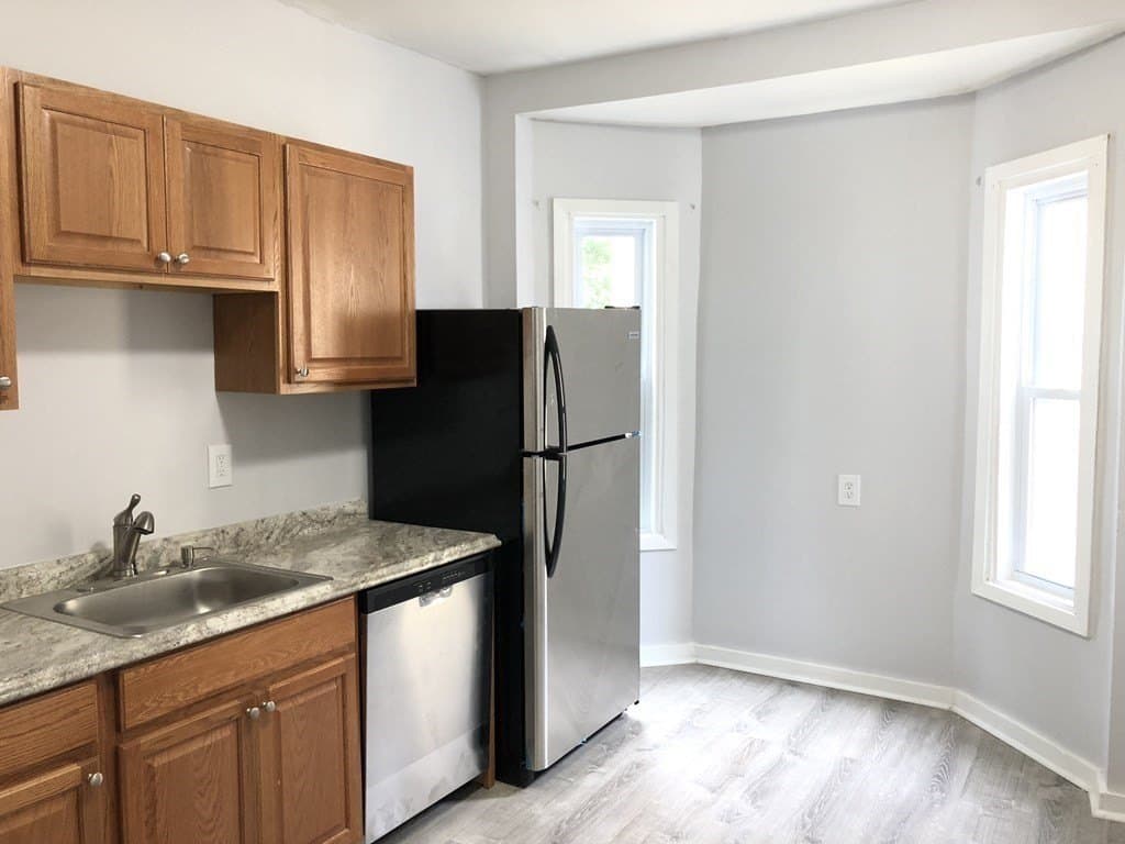 8 Langdon St Apt 2
