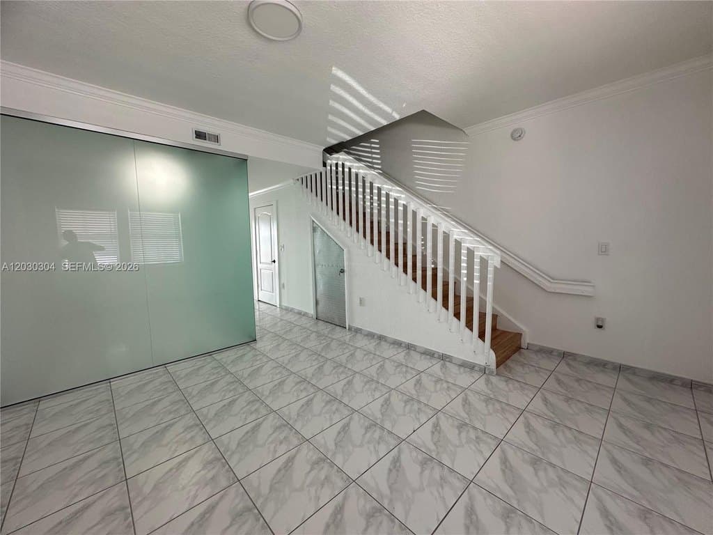 9837 W Okeechobee Rd Apt 805