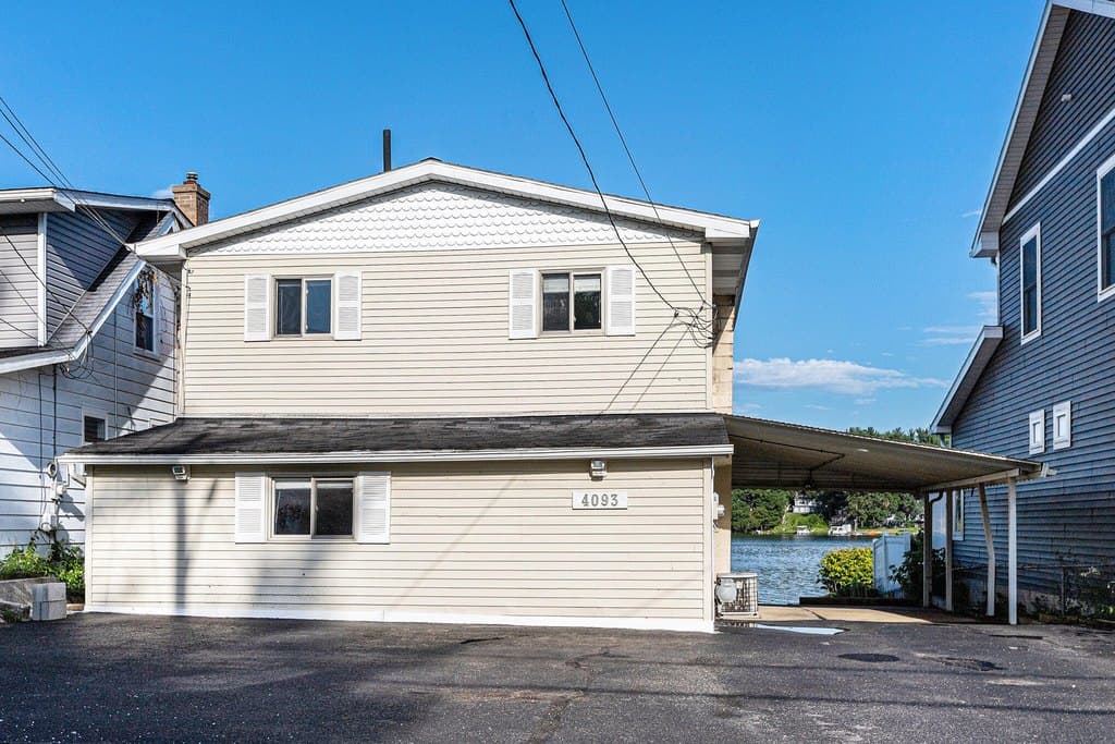 4093 Donnely Rd
