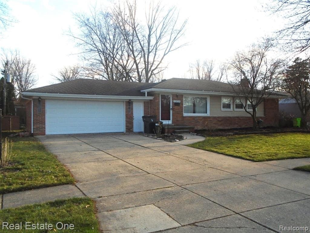 23654 Whitley Dr