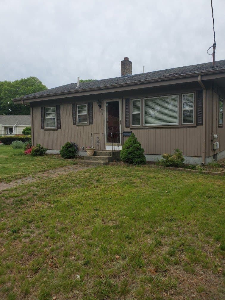 168 Main Ave