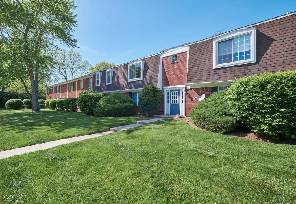 922 Hoover Village Dr Apt C
