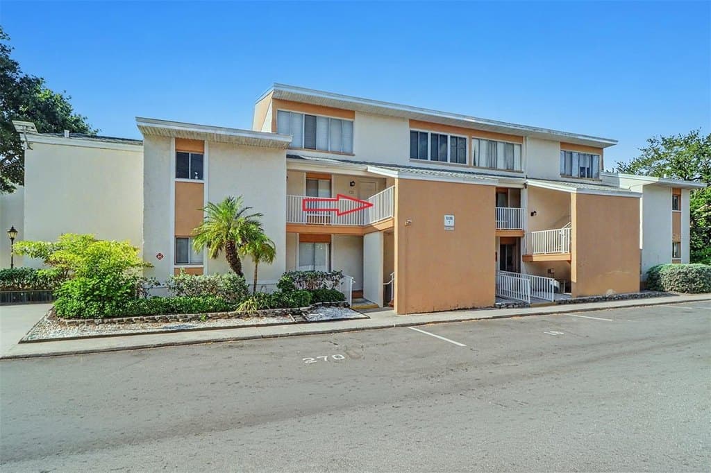 592 100th Ave N Apt 202