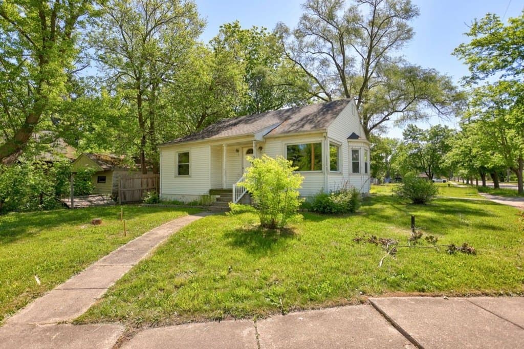 332 Bullock St