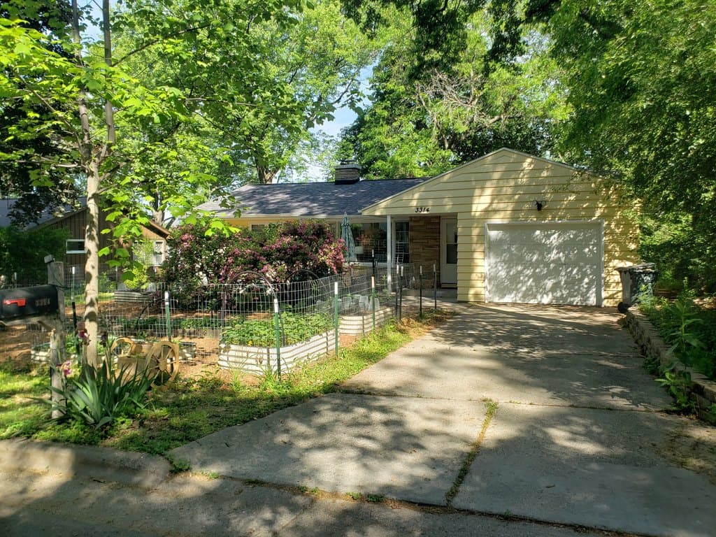 3314 Quincy Ave