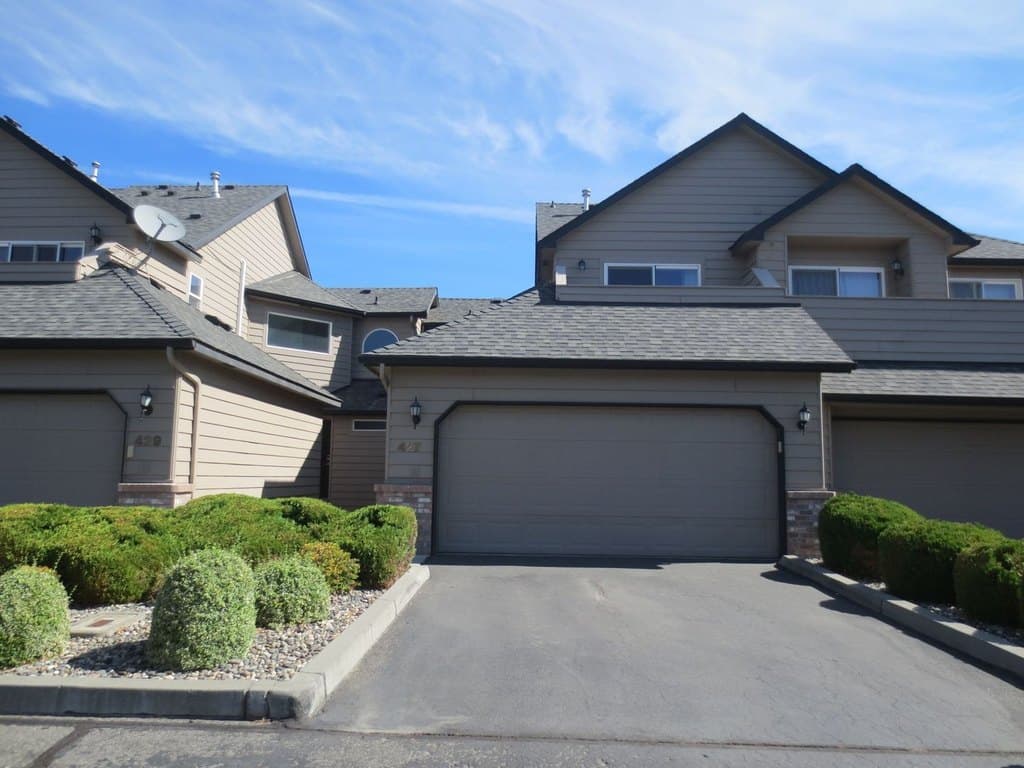 427 Columbia Point Dr