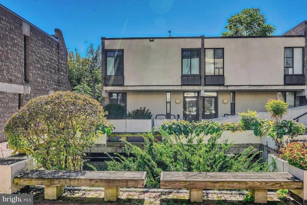 2311 Pennyroyal Ter