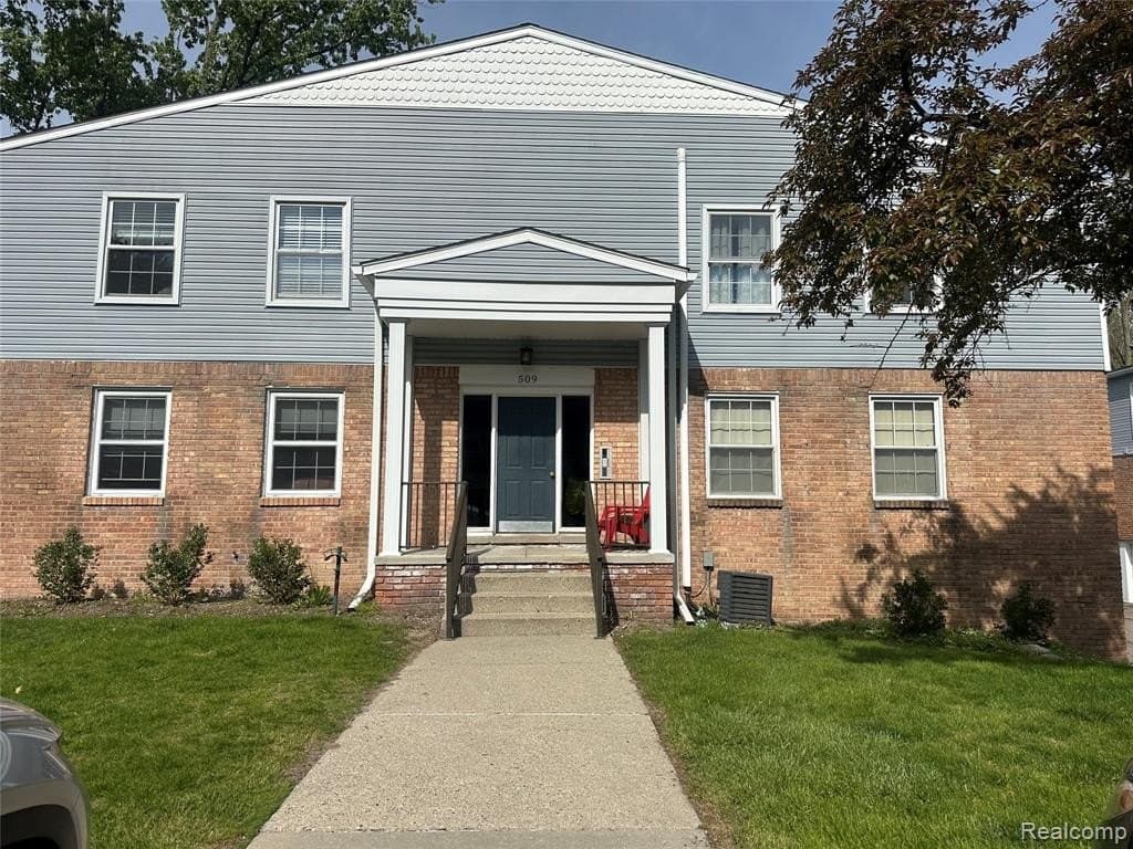 509 E University Dr