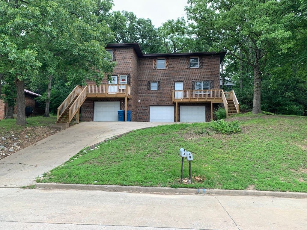 2211 Weathered Rock Rd Unit B