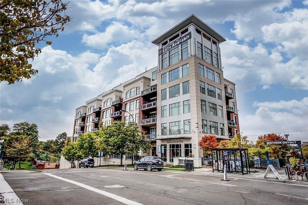 21 Furnace St Unit 805