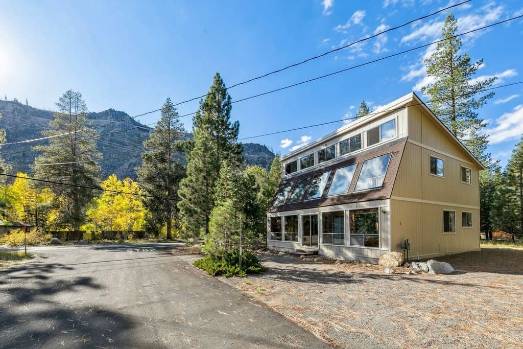 993 Woodchuck Ct