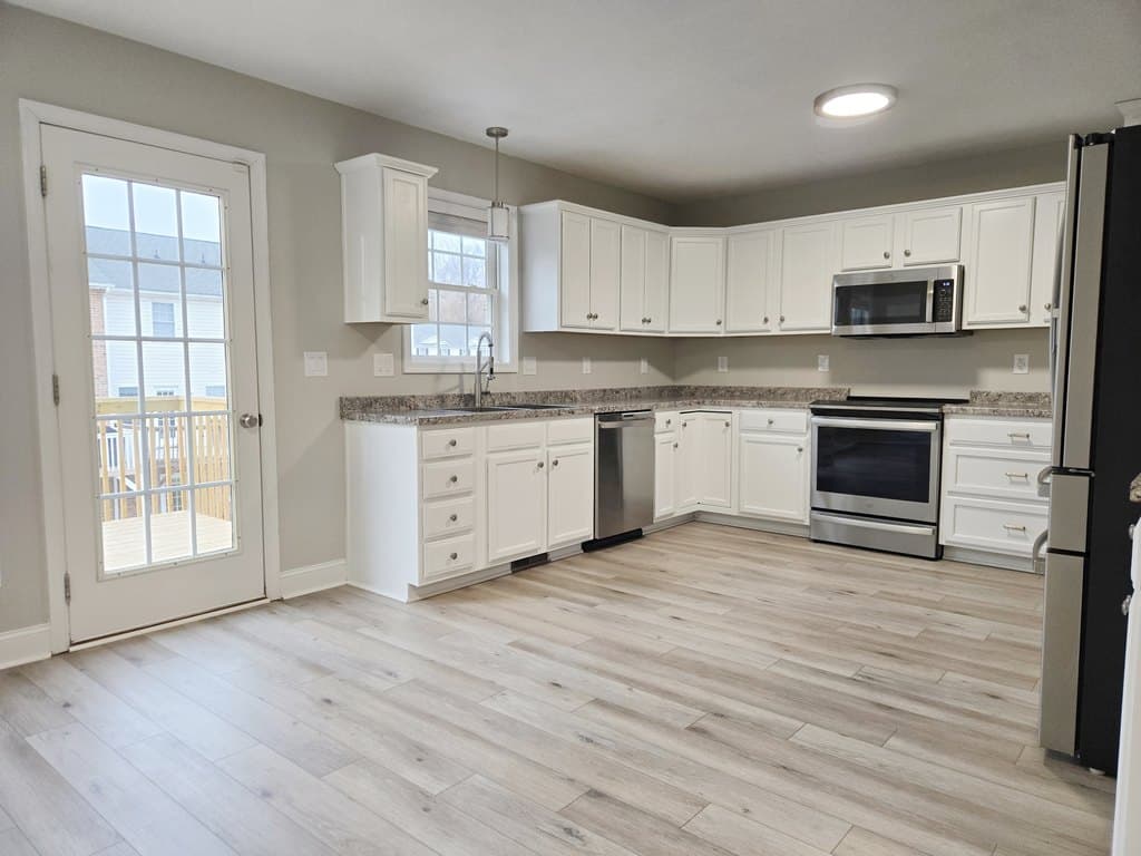 3600 Old Forest Rd Unit 34