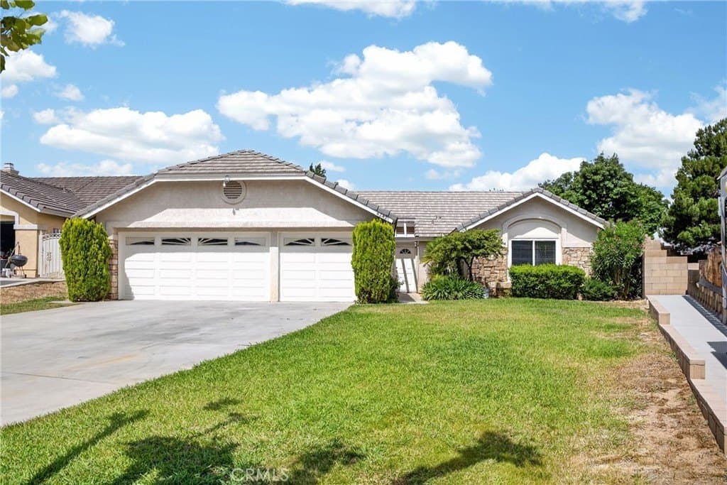 42421 Boulder Dr