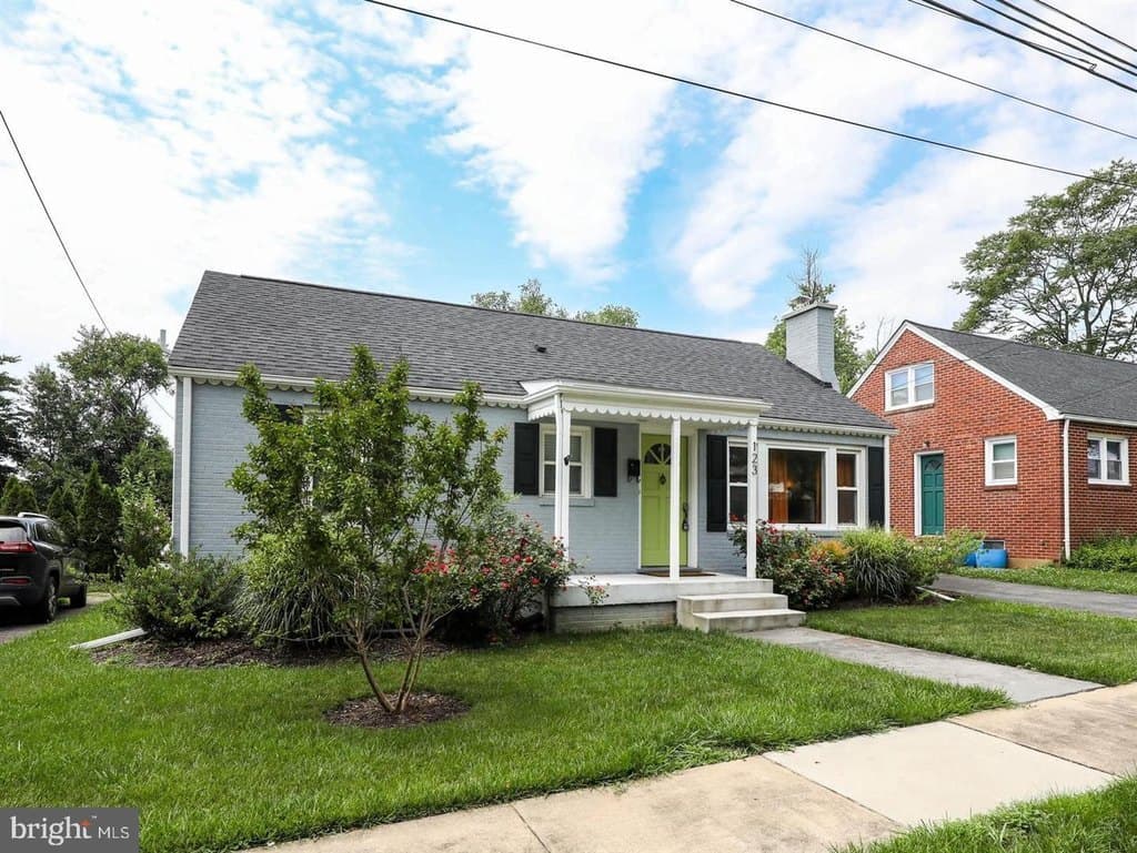 123 Bellview Ave