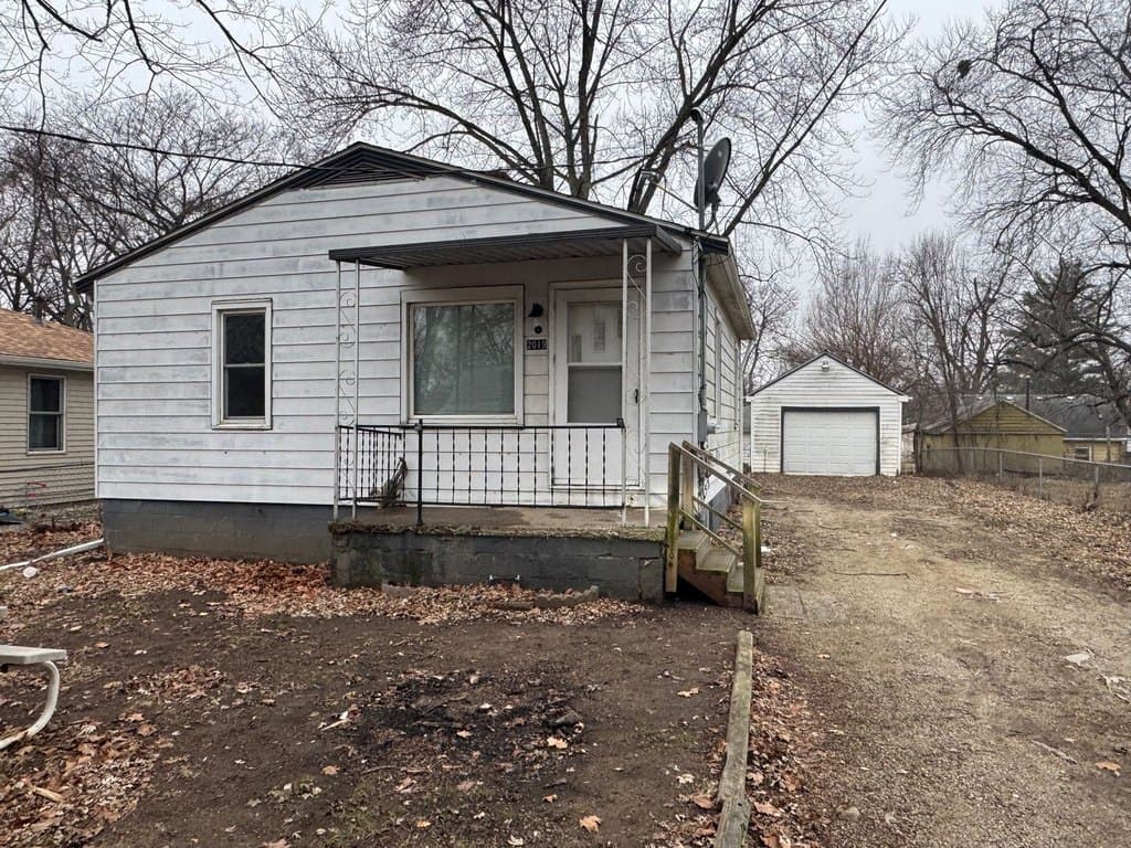 2019 S Elizabeth St