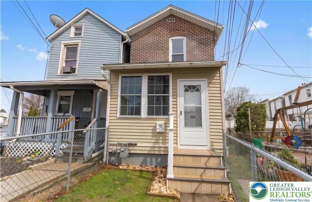 1014 Hoe St