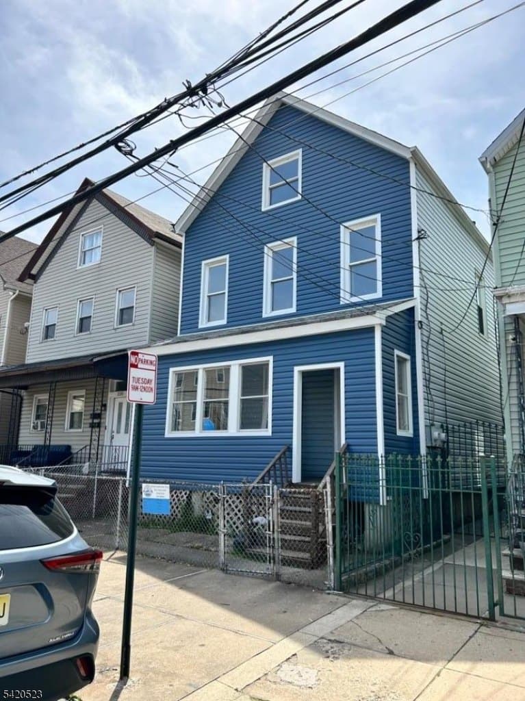 222 Inslee Pl Unit 2