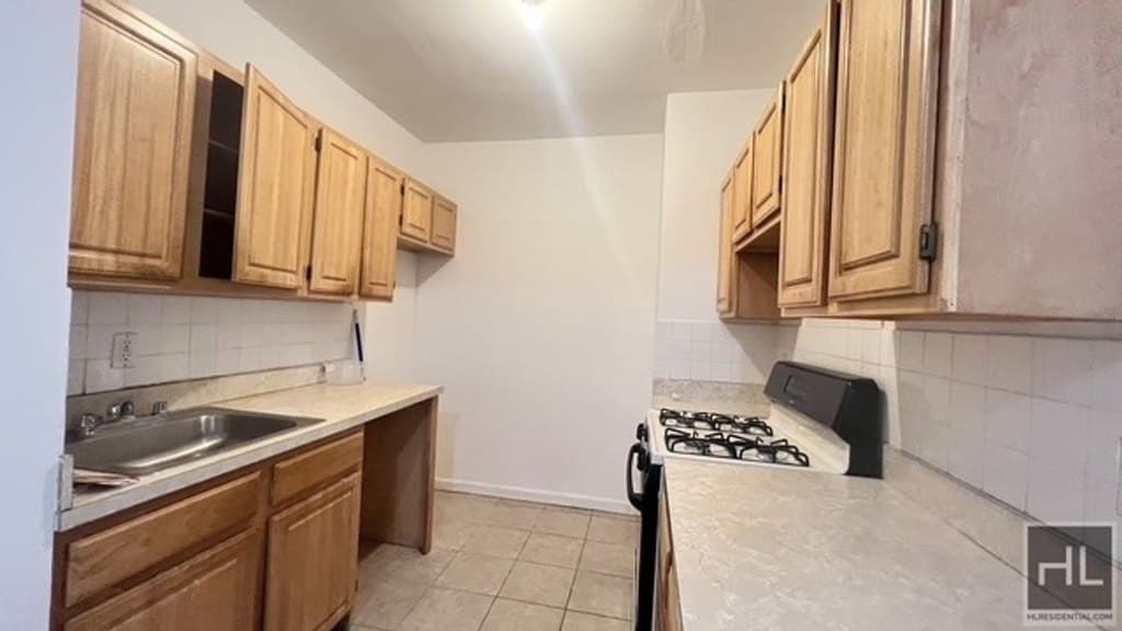 548 Rockaway Ave