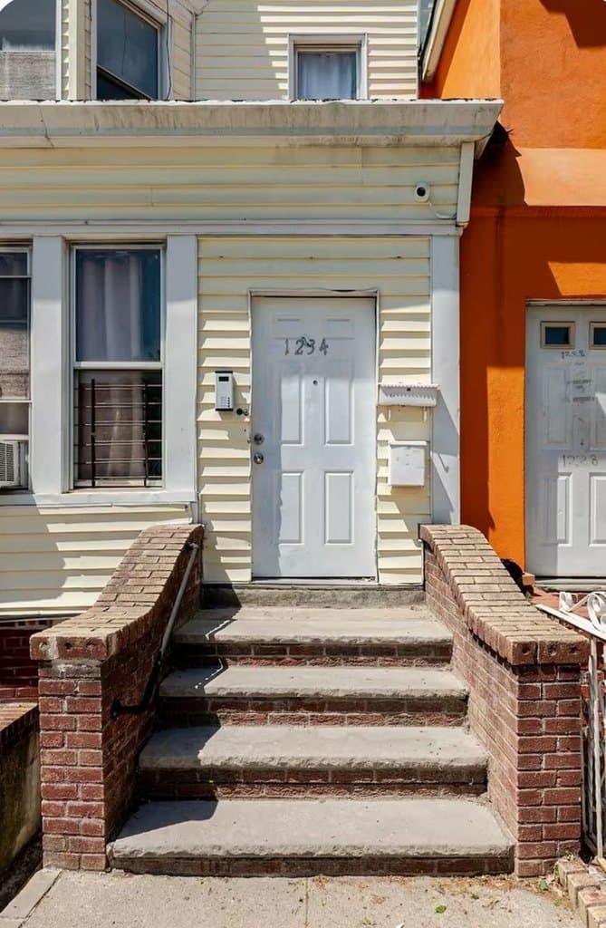 1234 New York Ave