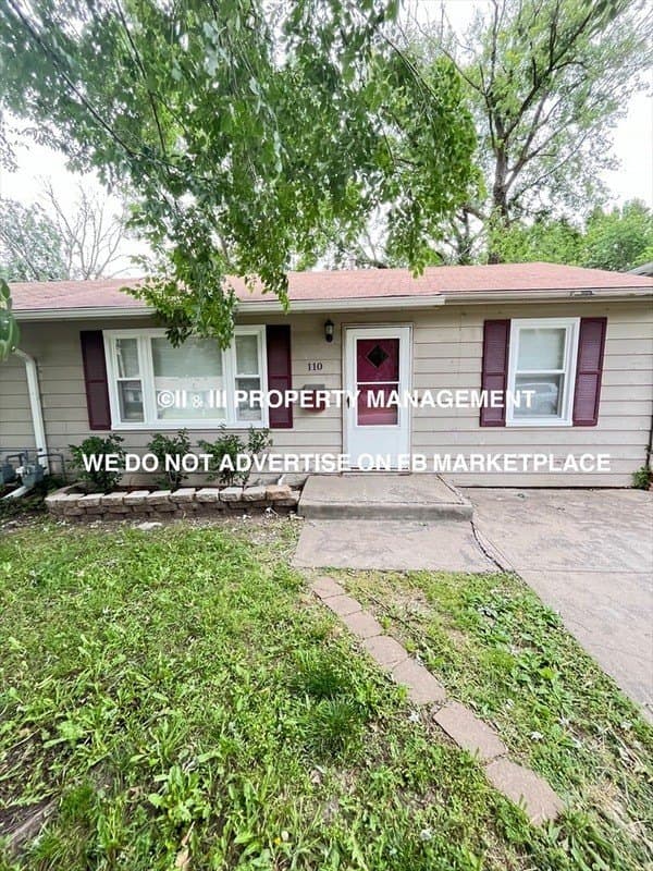 110 S Annie St