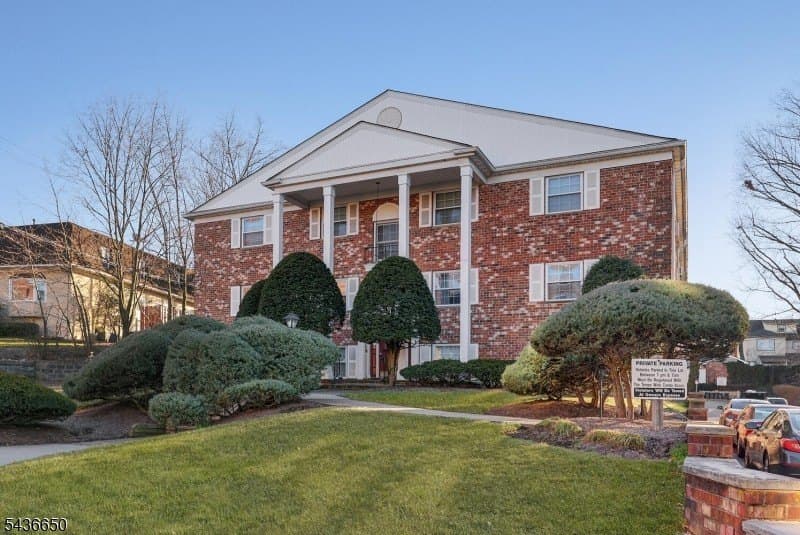 37 Hill St Apt C8