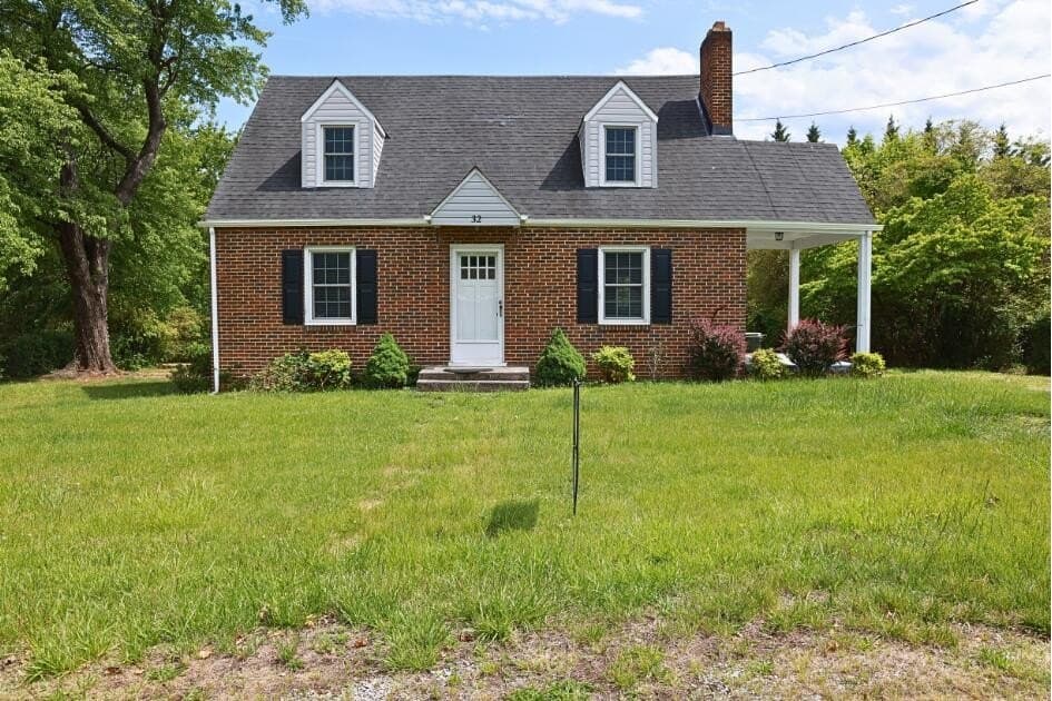 32 Upland Dr
