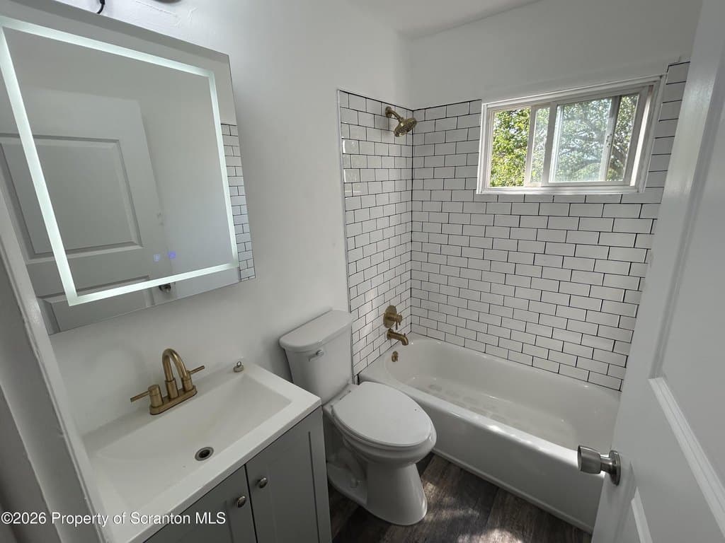 418 Pear St Unit 2ND
