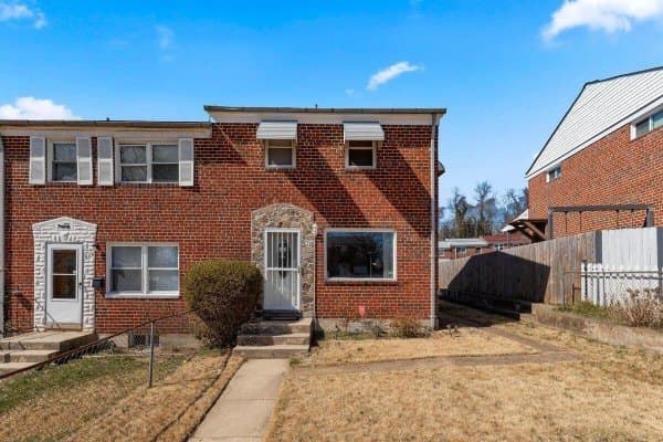 670 Queensgate Rd