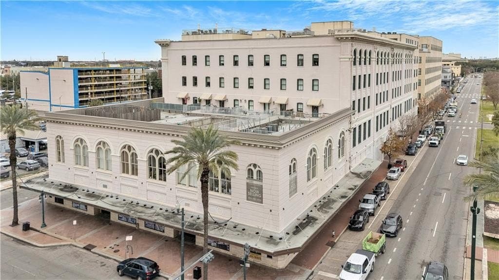 1201 Canal St Apt 361