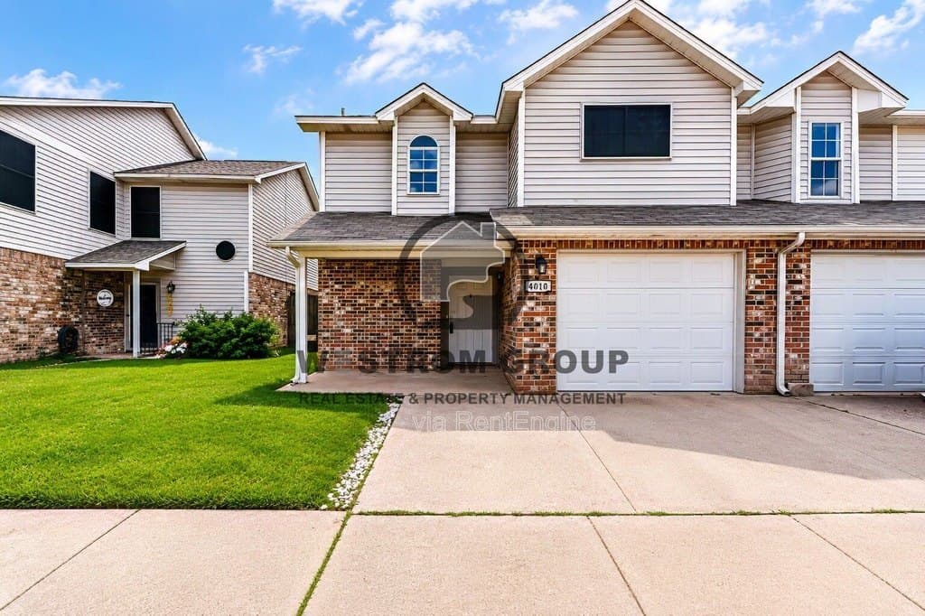4010 Southern Charm Ct