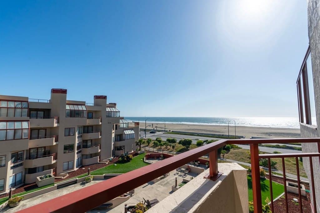 855 LA Playa St Apt 451