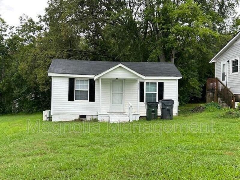 208 First St