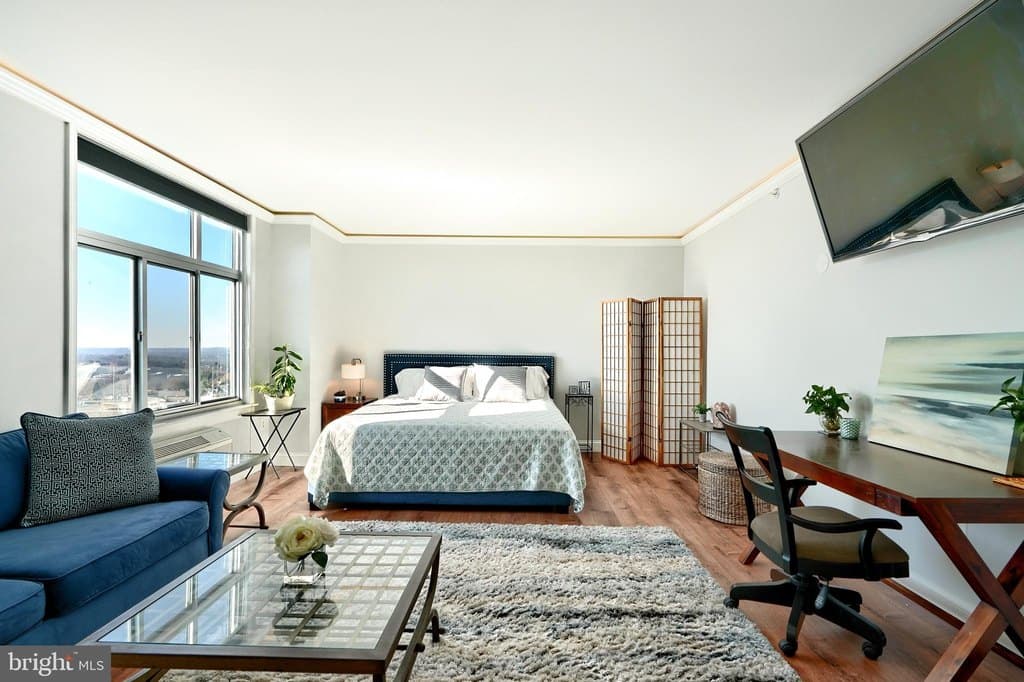 28 Allegheny Ave Apt 2205