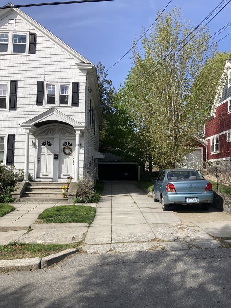 34 10th St Unit 1