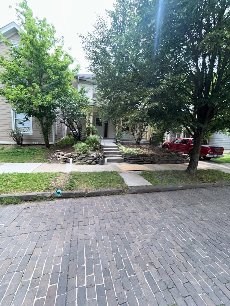 115 W Pacemont Rd