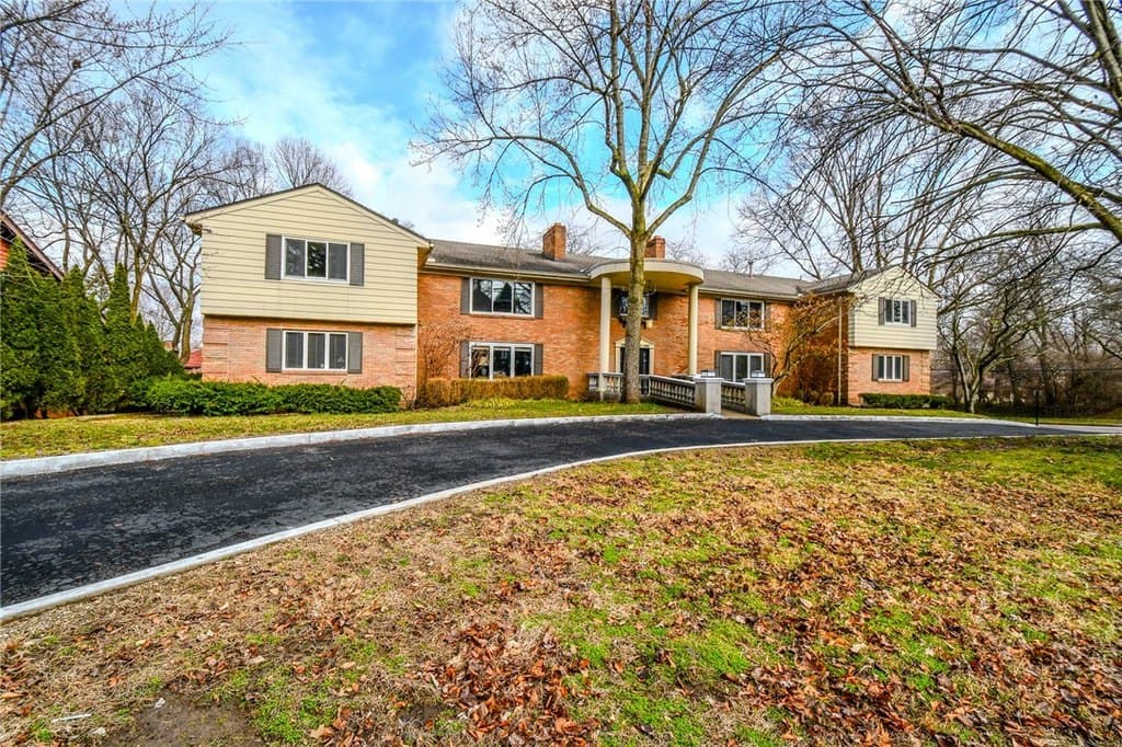 121 E Schantz Ave Ste 3