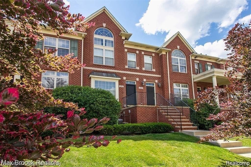 1404 Raliegh Pl