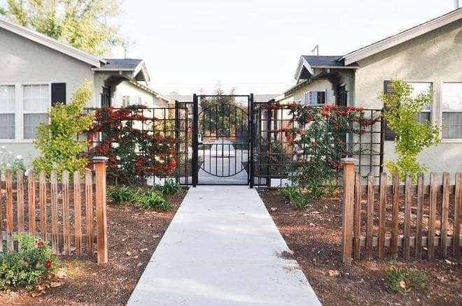 242 N Glenn Ave # 230