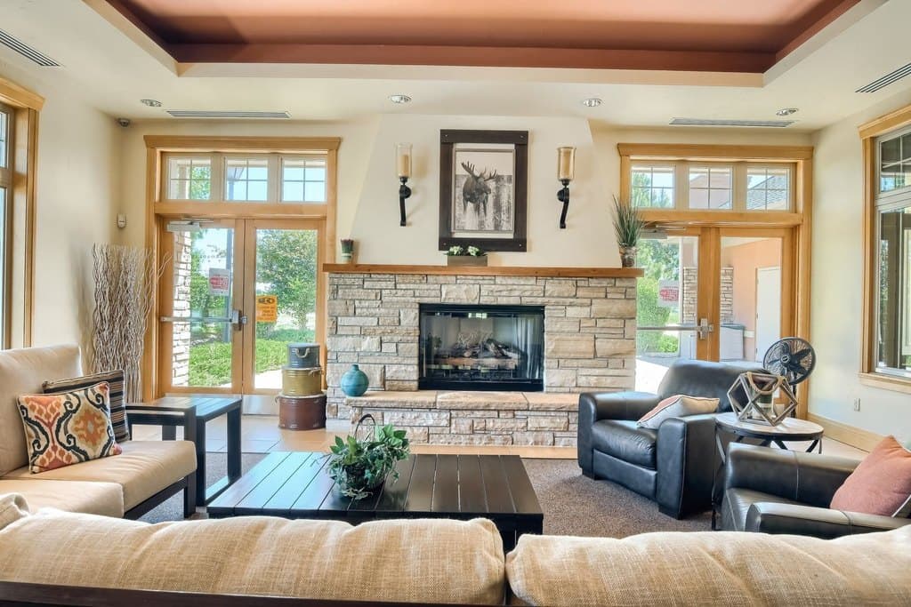 3475 Boulder Cir Unit 102