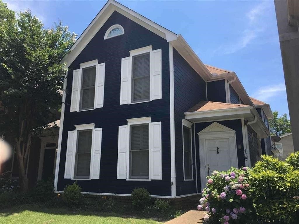 105 Island Crest Cir