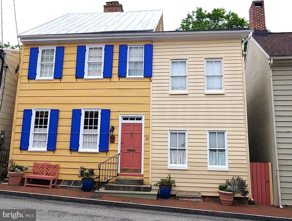 30 Cornhill St