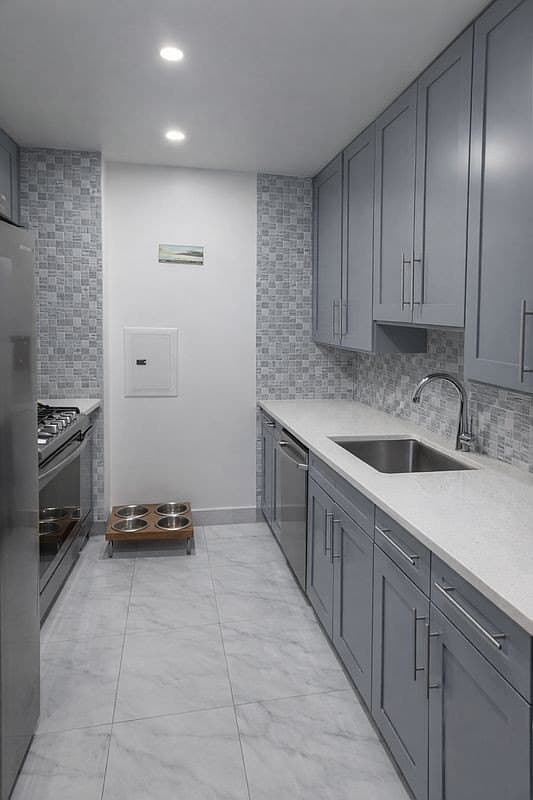 60 Oceana Dr W Apt 6A