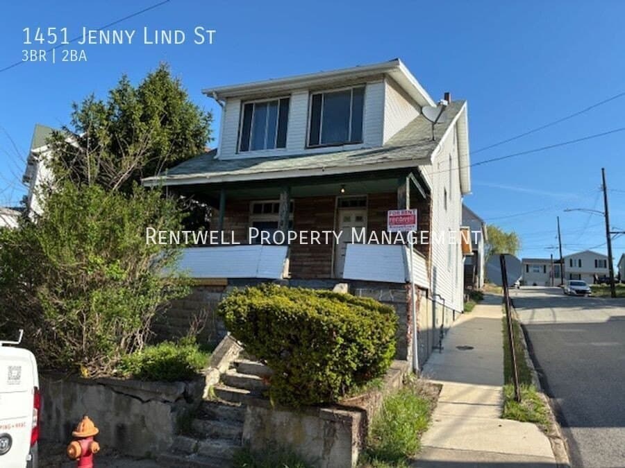 1451 Jenny Lind St