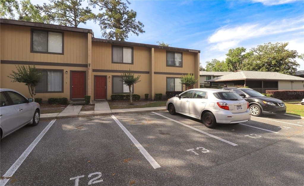 2300 SW 43rd Unit T St Rm C