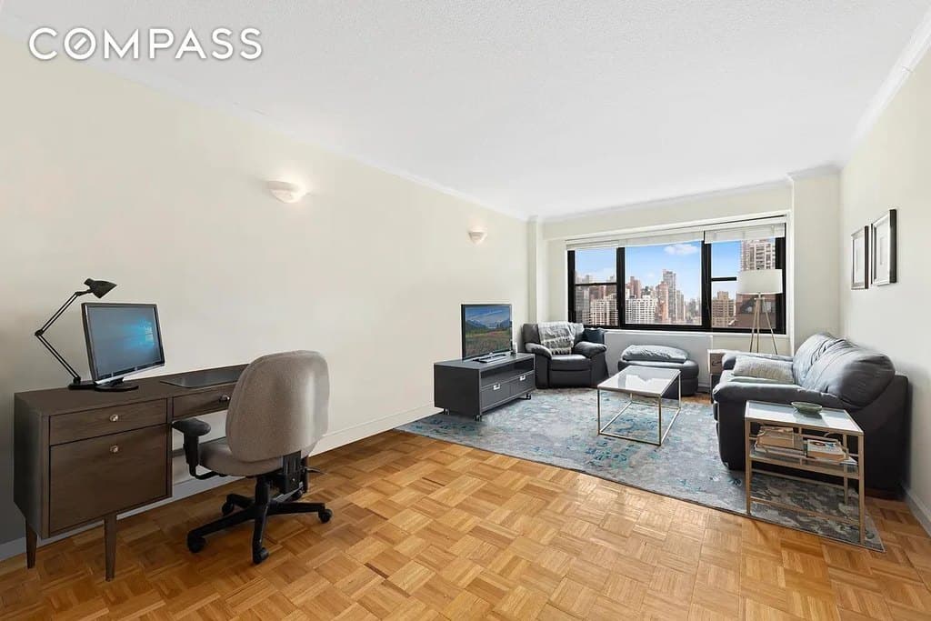 345 E 80th St Apt 22L