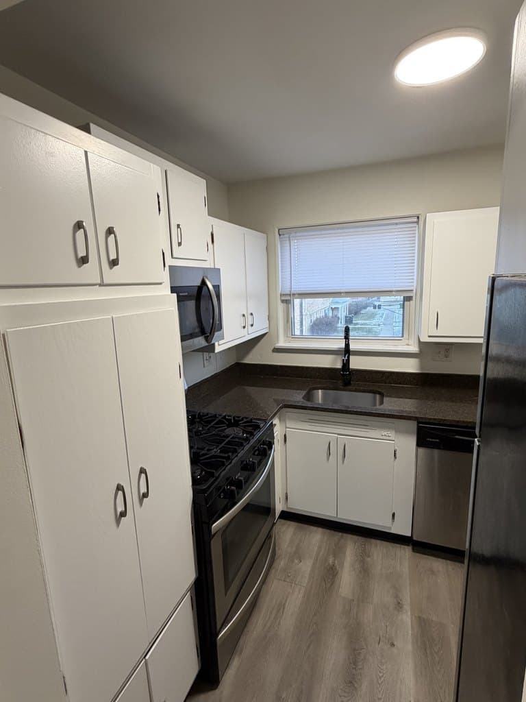 3230 Shenandoah Dr Apt 16