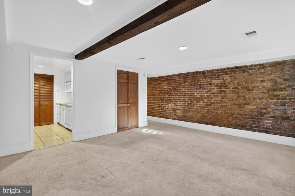 1351 Monroe St NW
