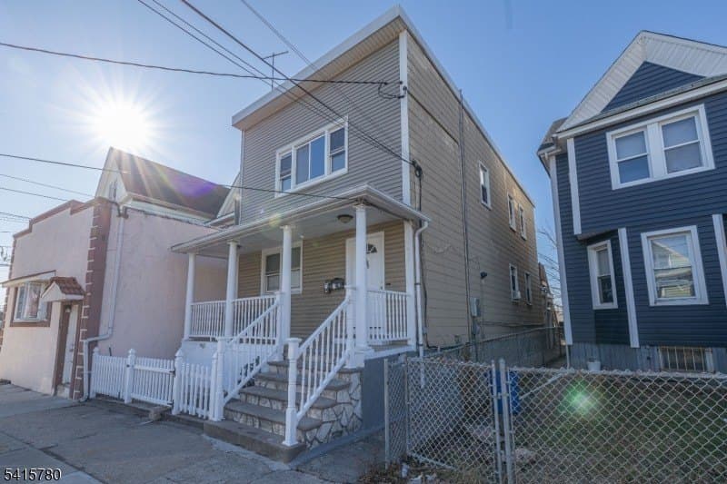450 3rd Ave