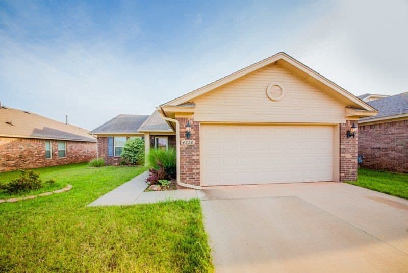 4220 Prescot Dr